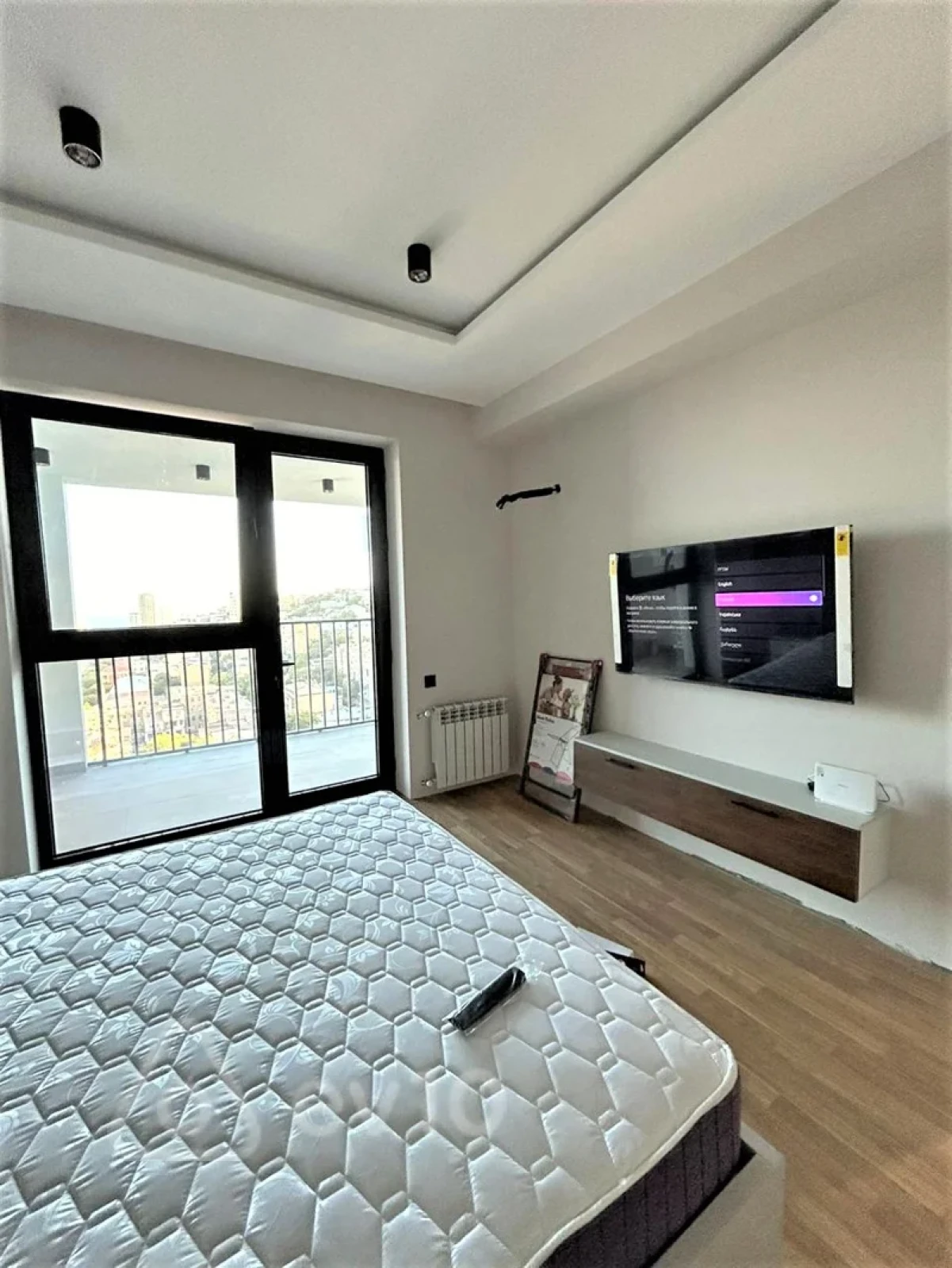 Kirayə verilir 4 otaqlı yeni tikili 180 m²