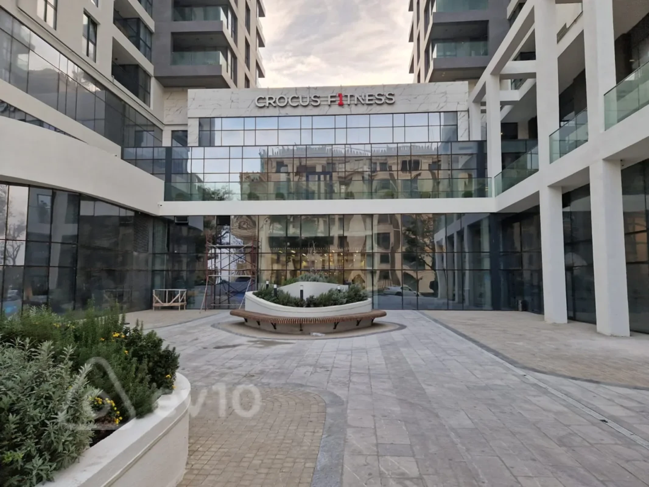 Kirayə verilir 4 otaqlı yeni tikili 180 m²