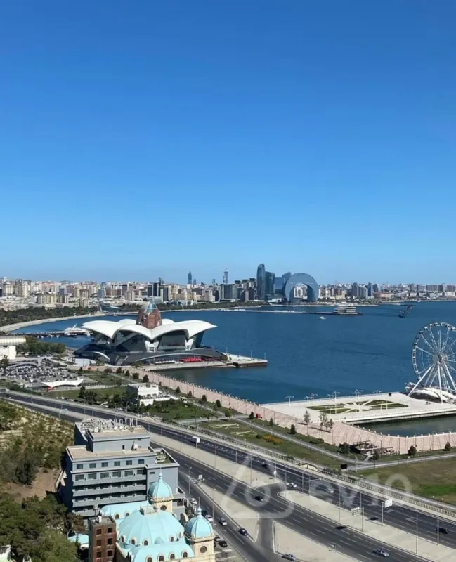 Kirayə verilir 4 otaqlı yeni tikili 180 m²