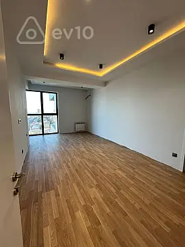 Kirayə verilir 4 otaqlı yeni tikili 180 m²