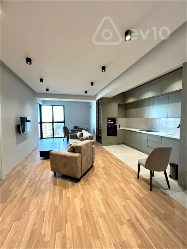 Kirayə verilir 4 otaqlı yeni tikili 180 m²