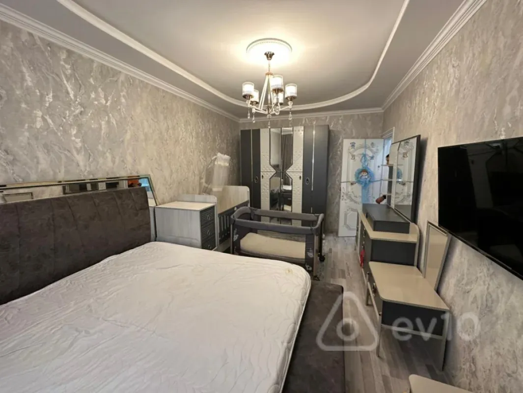 Satılır 3 otaqlı köhnə tikili 75 m²