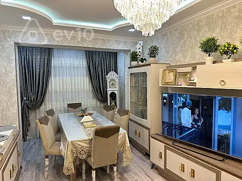 Satılır 3 otaqlı köhnə tikili 75 m²