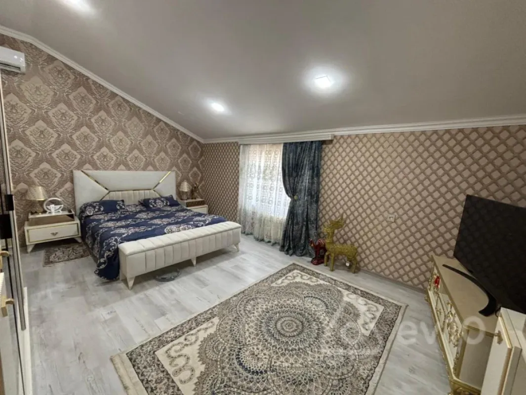 Satılır 6 otaqlı həyət evi 360 m²