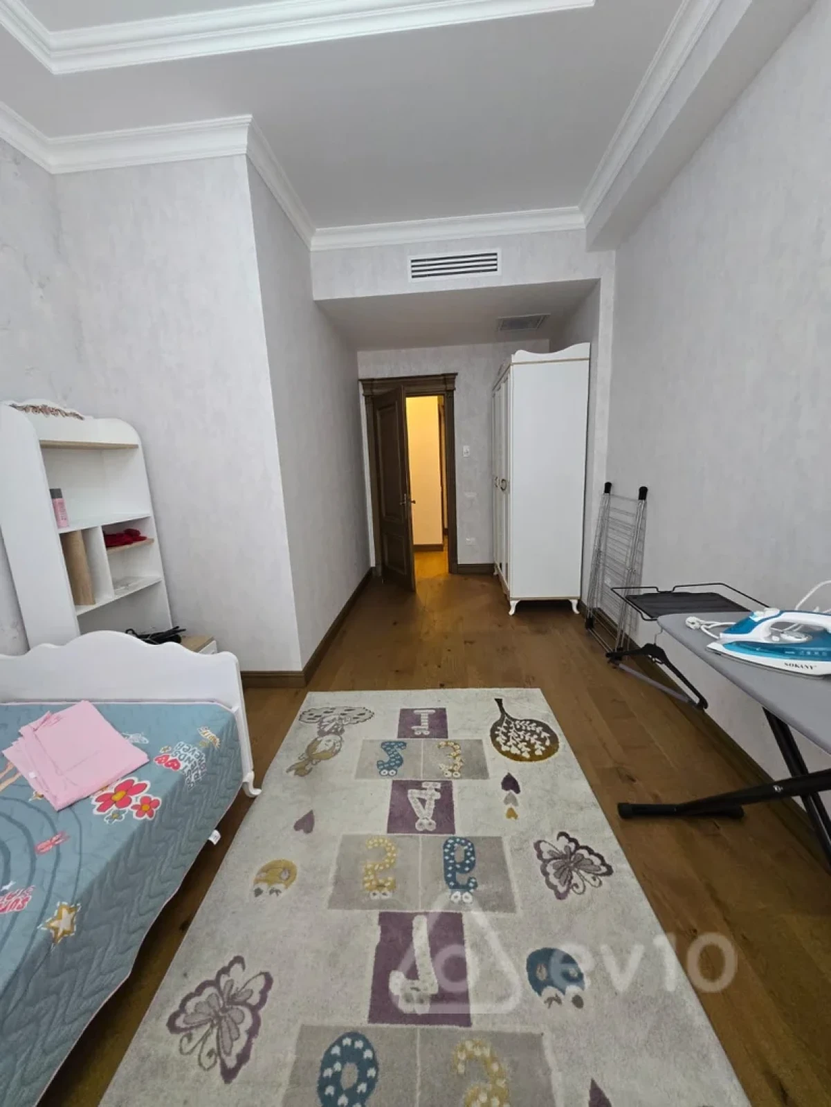 Kirayə verilir 5 otaqlı yeni tikili 250 m²