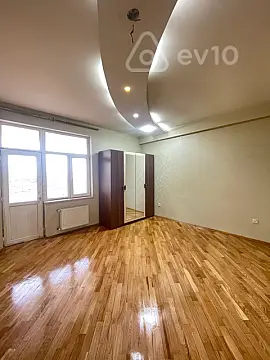 Satılır 3 otaqlı yeni tikili 140 m²