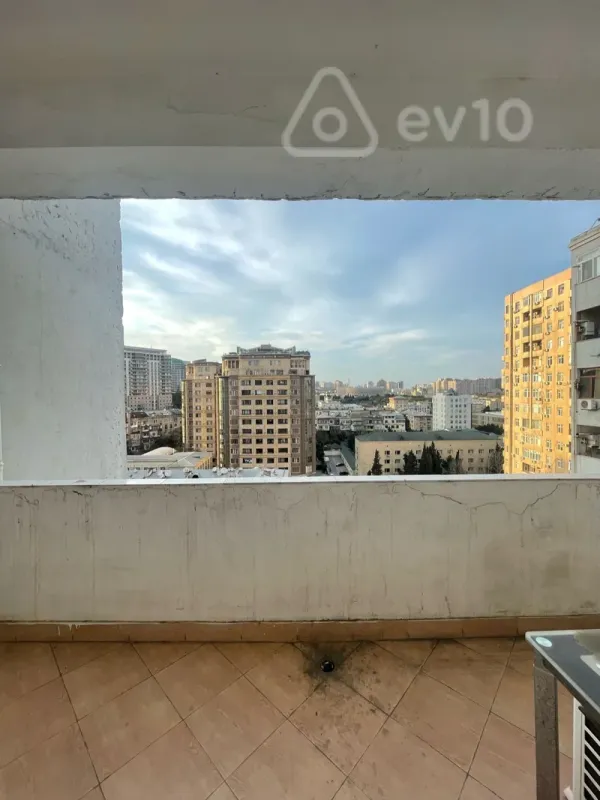 Satılır 3 otaqlı yeni tikili 140 m²