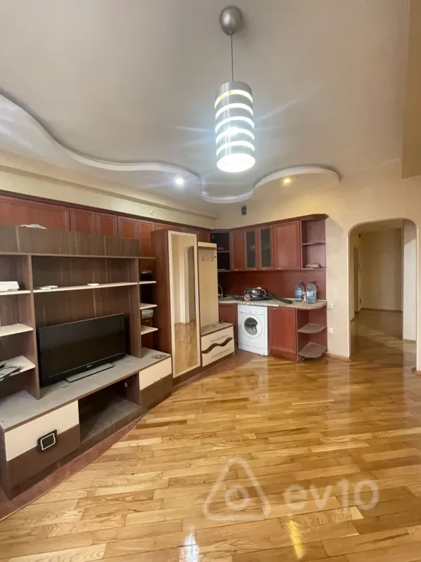Satılır 3 otaqlı yeni tikili 140 m²