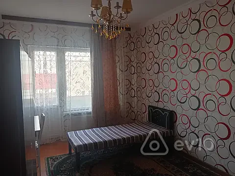 Kirayə verilir 4 otaqlı köhnə tikili 100 m² — Bakı, Nizami 4 otaq 100.00 m²