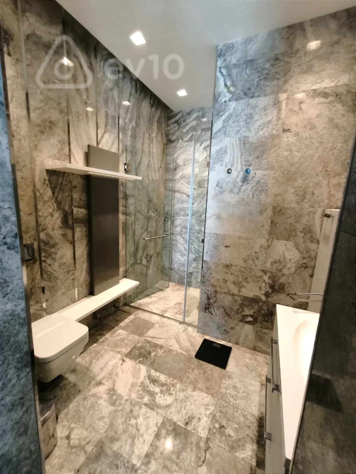 Kirayə verilir 6 otaqlı həyət evi 400 m²