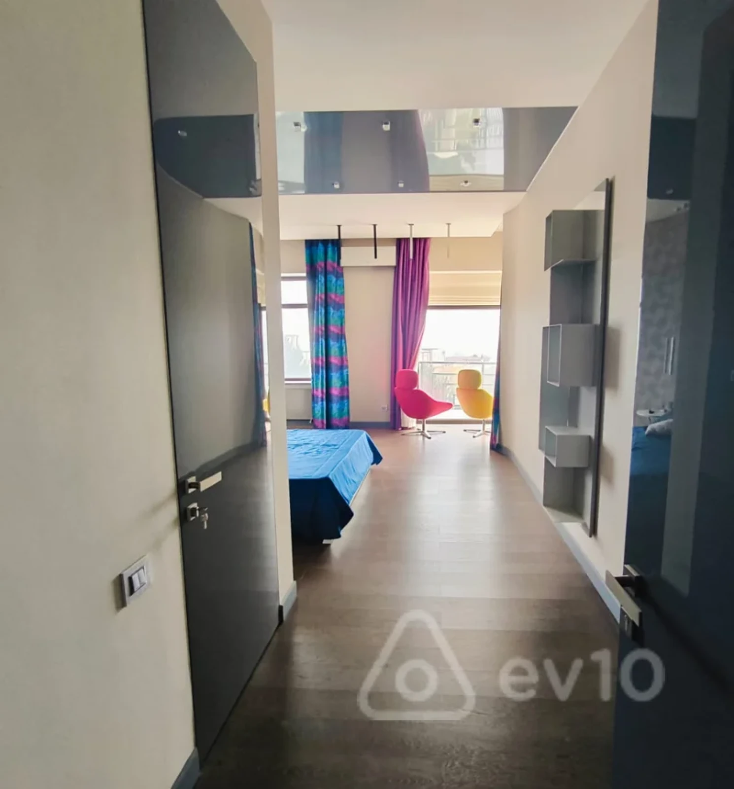 Kirayə verilir 6 otaqlı həyət evi 400 m²