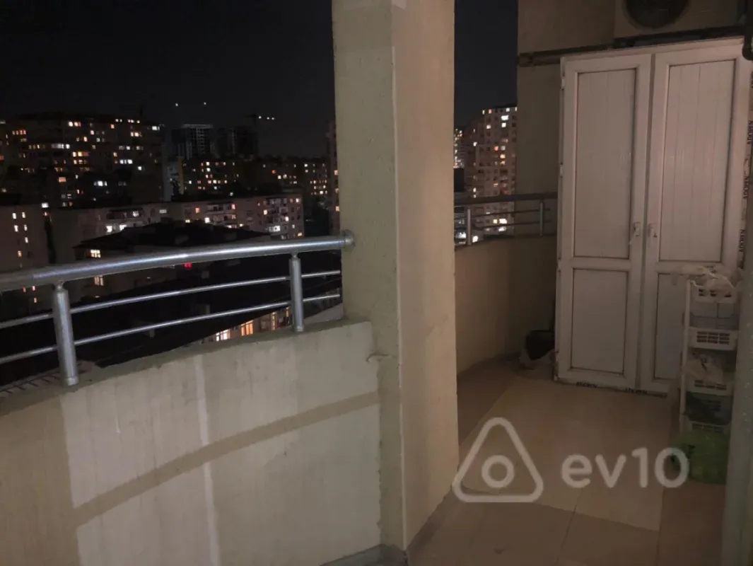 Kirayə verilir 3 otaqlı yeni tikili 85 m²