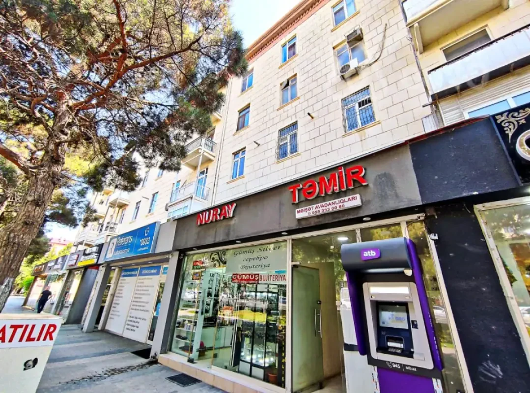 Satılır 3 otaqlı köhnə tikili 85 m²
