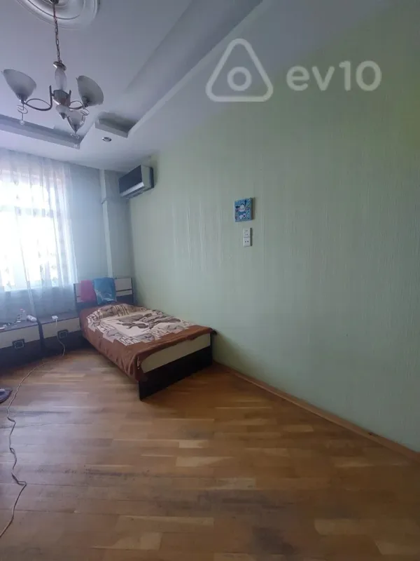 Kirayə verilir 2 otaqlı yeni tikili 65 m²