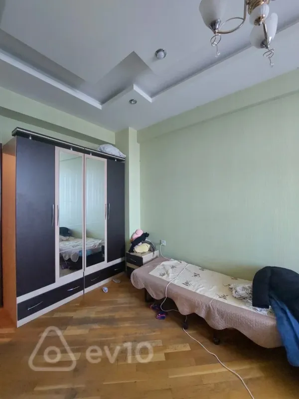 Kirayə verilir 2 otaqlı yeni tikili 65 m²