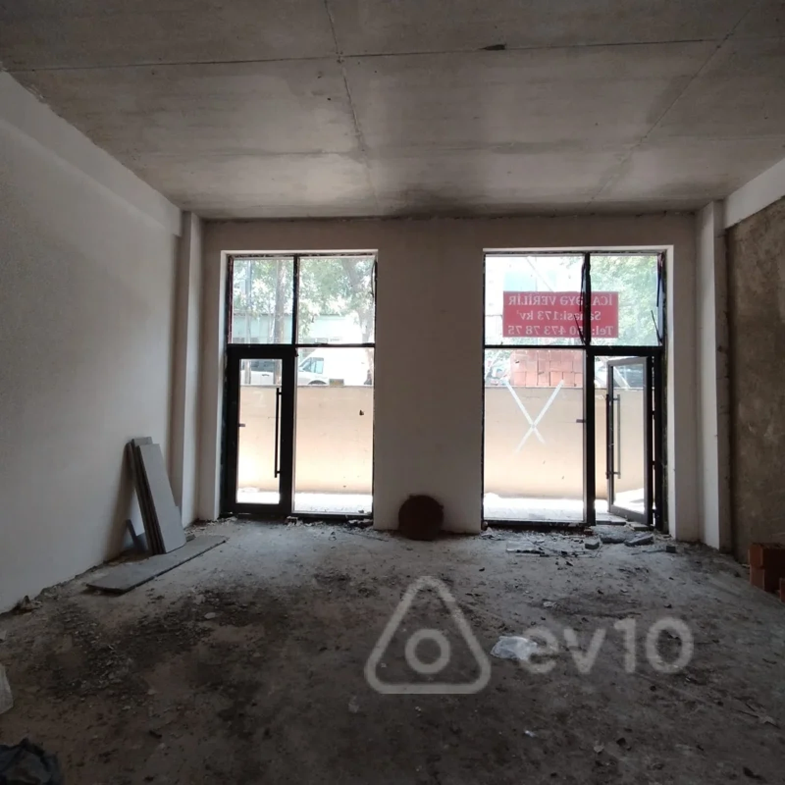 Kirayə verilir mənzil 363 m²