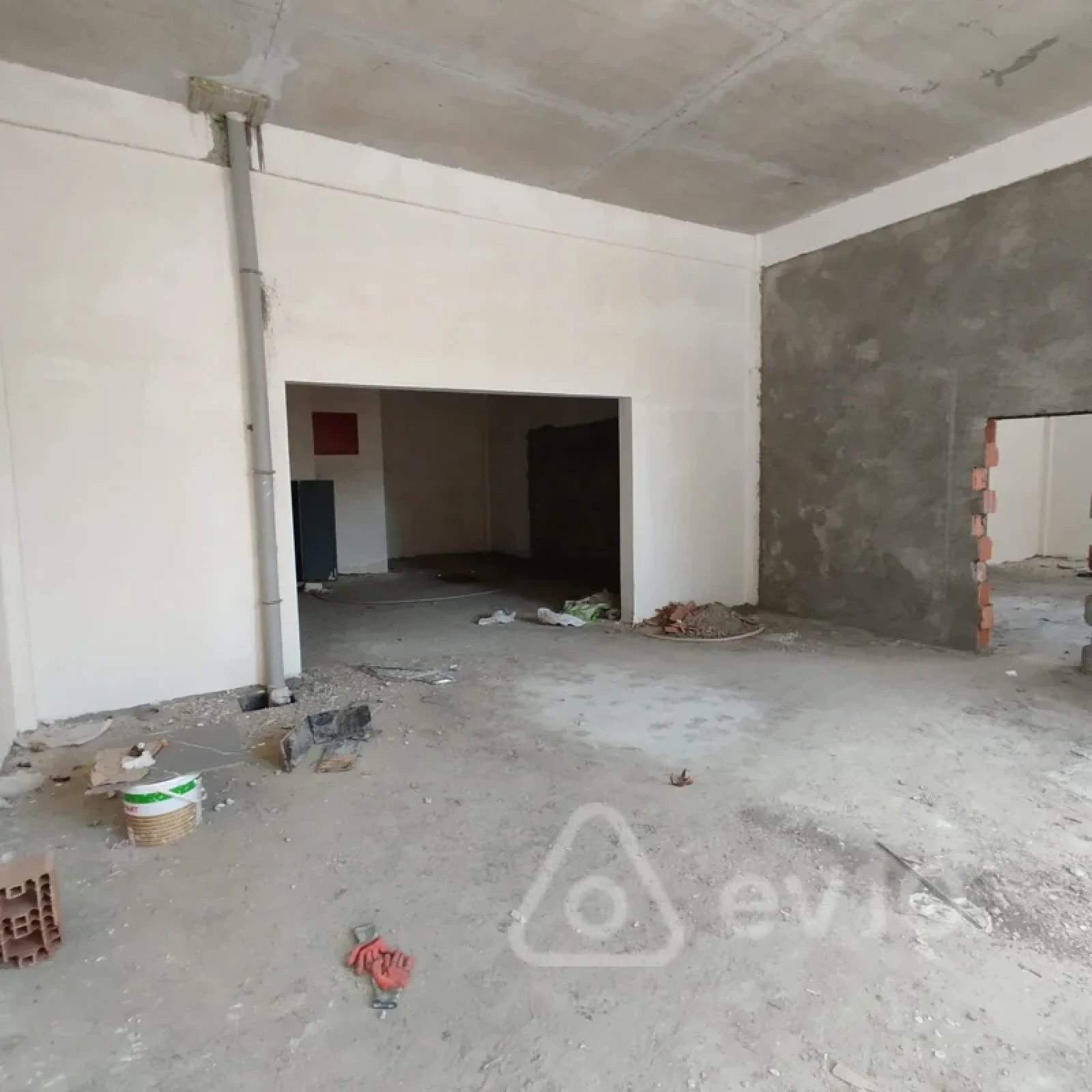 Kirayə verilir mənzil 363 m²