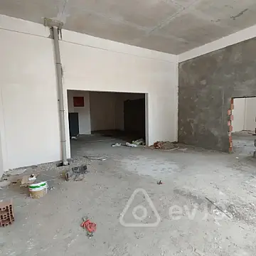 Kirayə verilir mənzil 363 m²