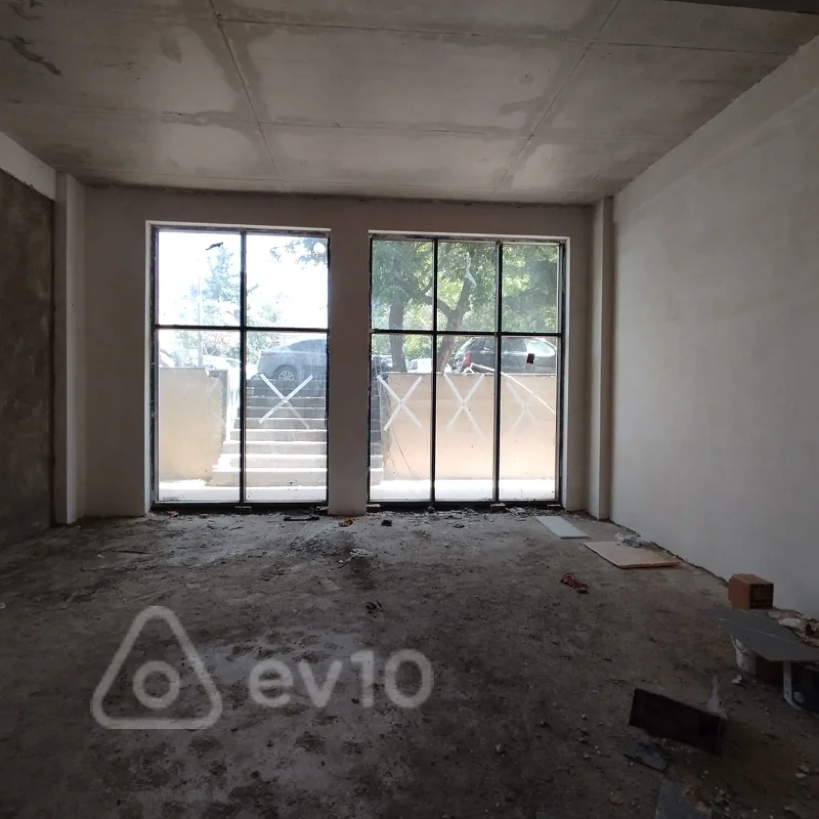 Kirayə verilir mənzil 363 m²