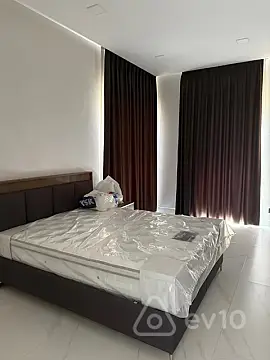 Kirayə verilir 6 otaqlı həyət evi 380 m²
