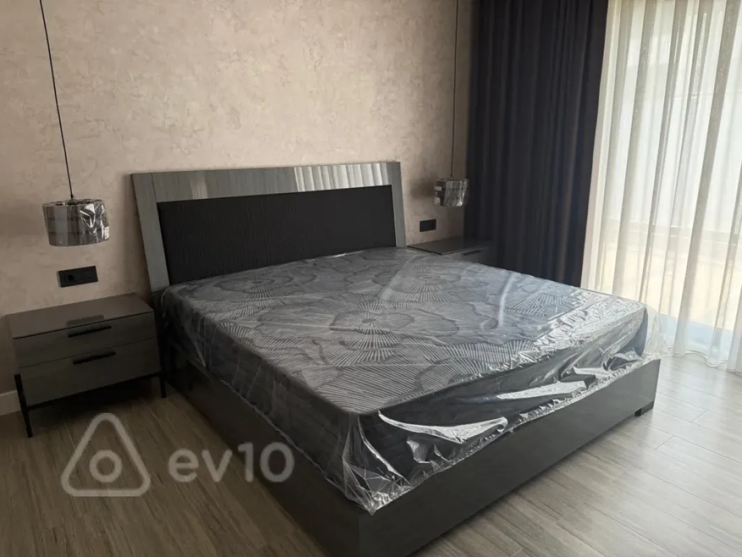 Kirayə verilir 6 otaqlı həyət evi 380 m²