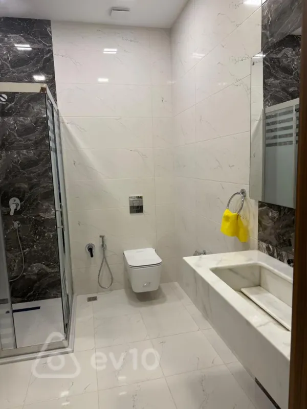Kirayə verilir 6 otaqlı həyət evi 380 m²