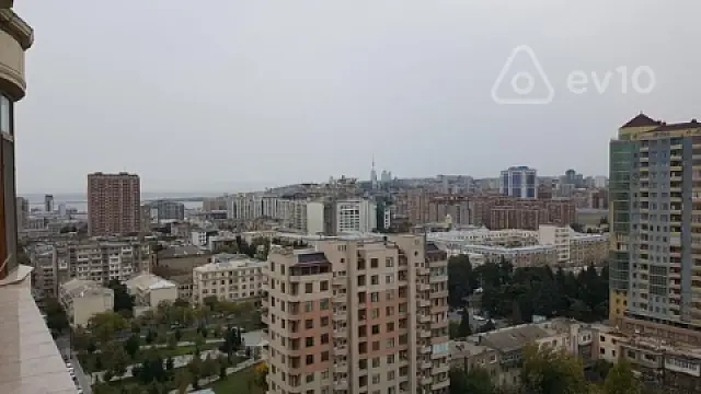Satılır 3 otaqlı yeni tikili 170 m²