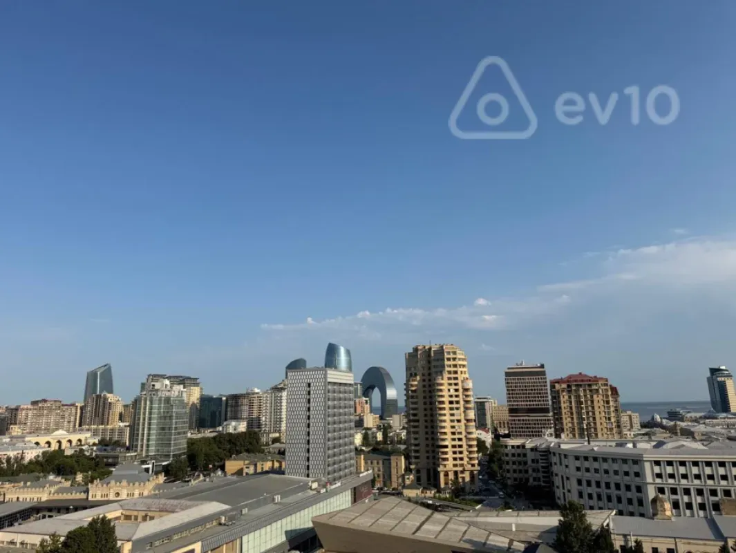 Kirayə verilir 3 otaqlı yeni tikili 132 m²