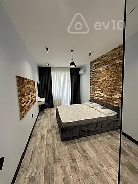 Kirayə verilir 3 otaqlı yeni tikili 132 m²