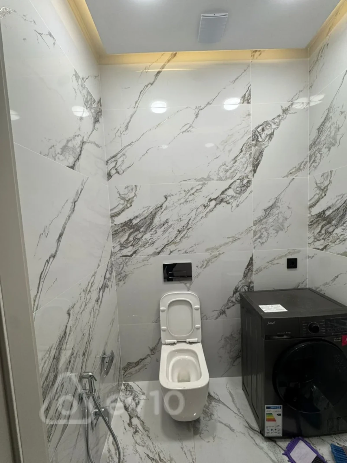 Kirayə verilir 3 otaqlı yeni tikili 130 m²