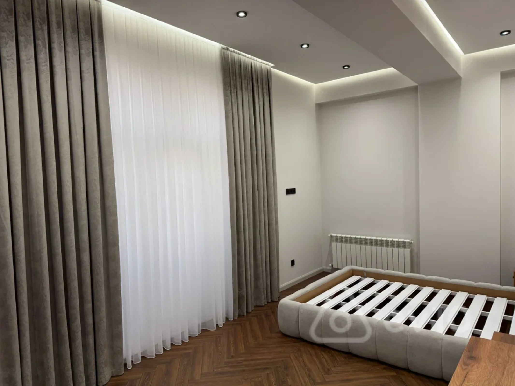 Kirayə verilir 3 otaqlı yeni tikili 130 m²