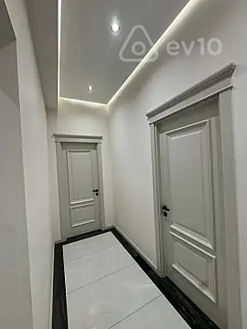 Kirayə verilir 3 otaqlı yeni tikili 130 m²