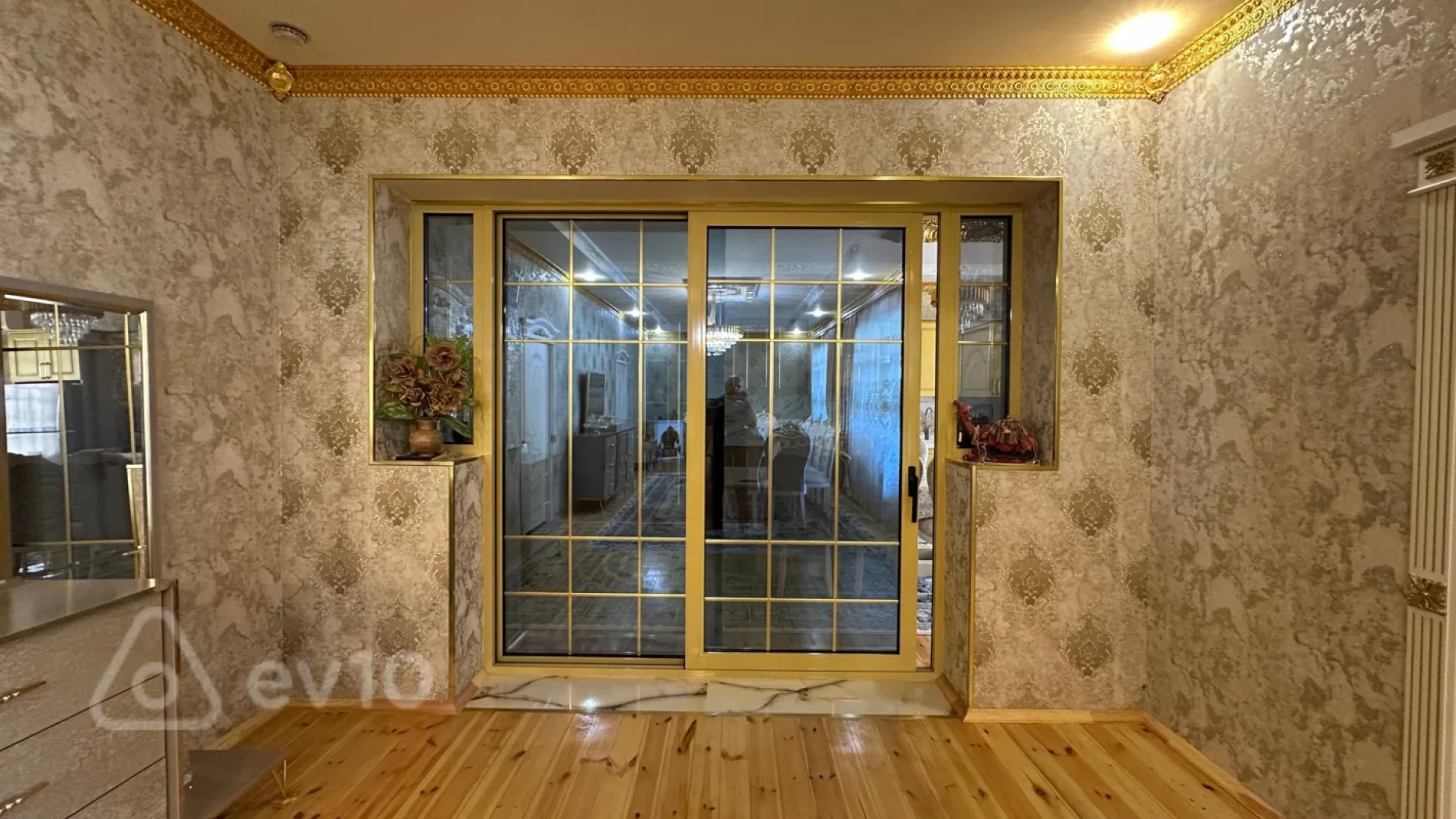 Satılır 5 otaqlı həyət evi 224 m²