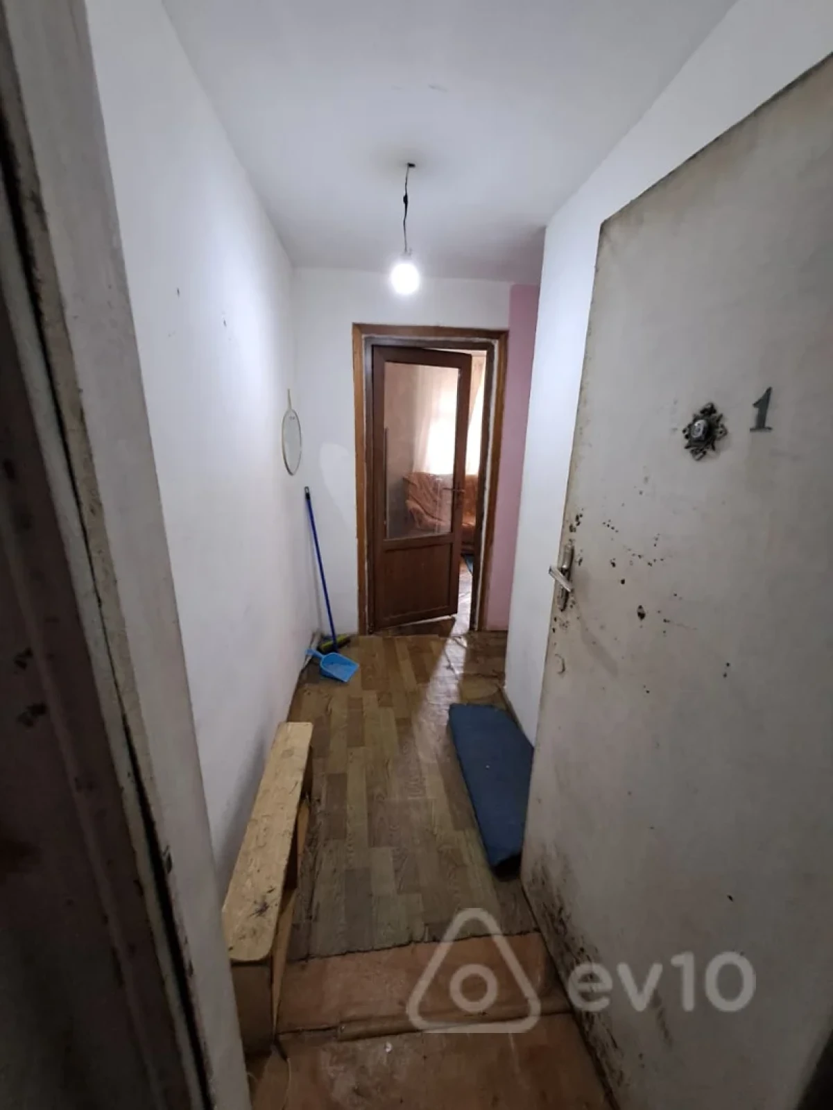 Kirayə verilir 1 otaqlı köhnə tikili 41 m²
