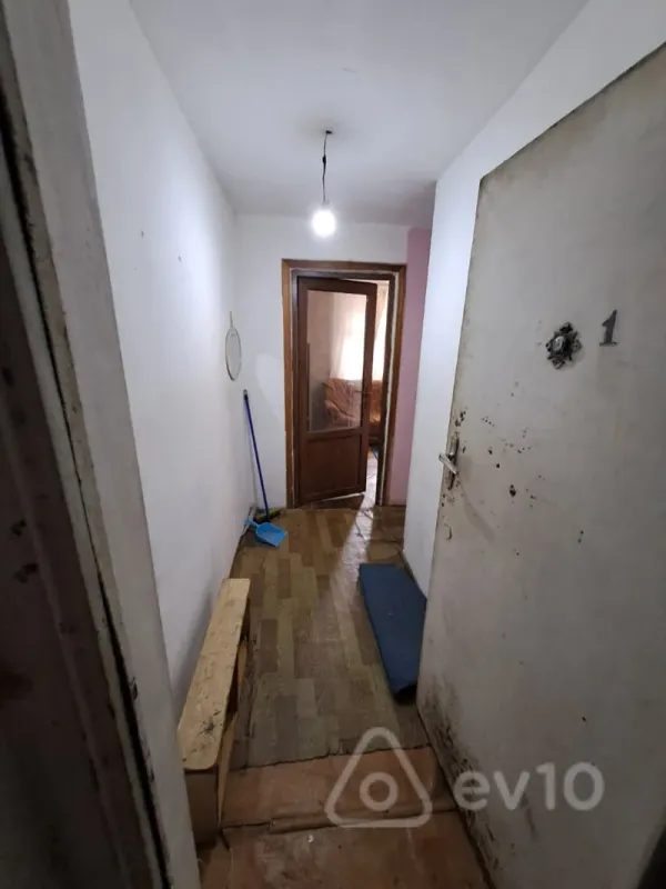 Kirayə verilir 1 otaqlı köhnə tikili 41 m²