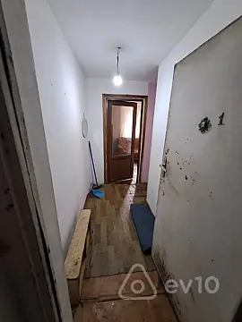 Kirayə verilir 1 otaqlı köhnə tikili 41 m²