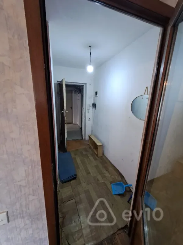 Kirayə verilir 1 otaqlı köhnə tikili 41 m²