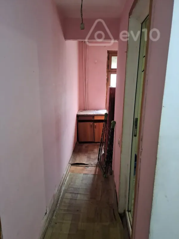 Kirayə verilir 1 otaqlı köhnə tikili 41 m²