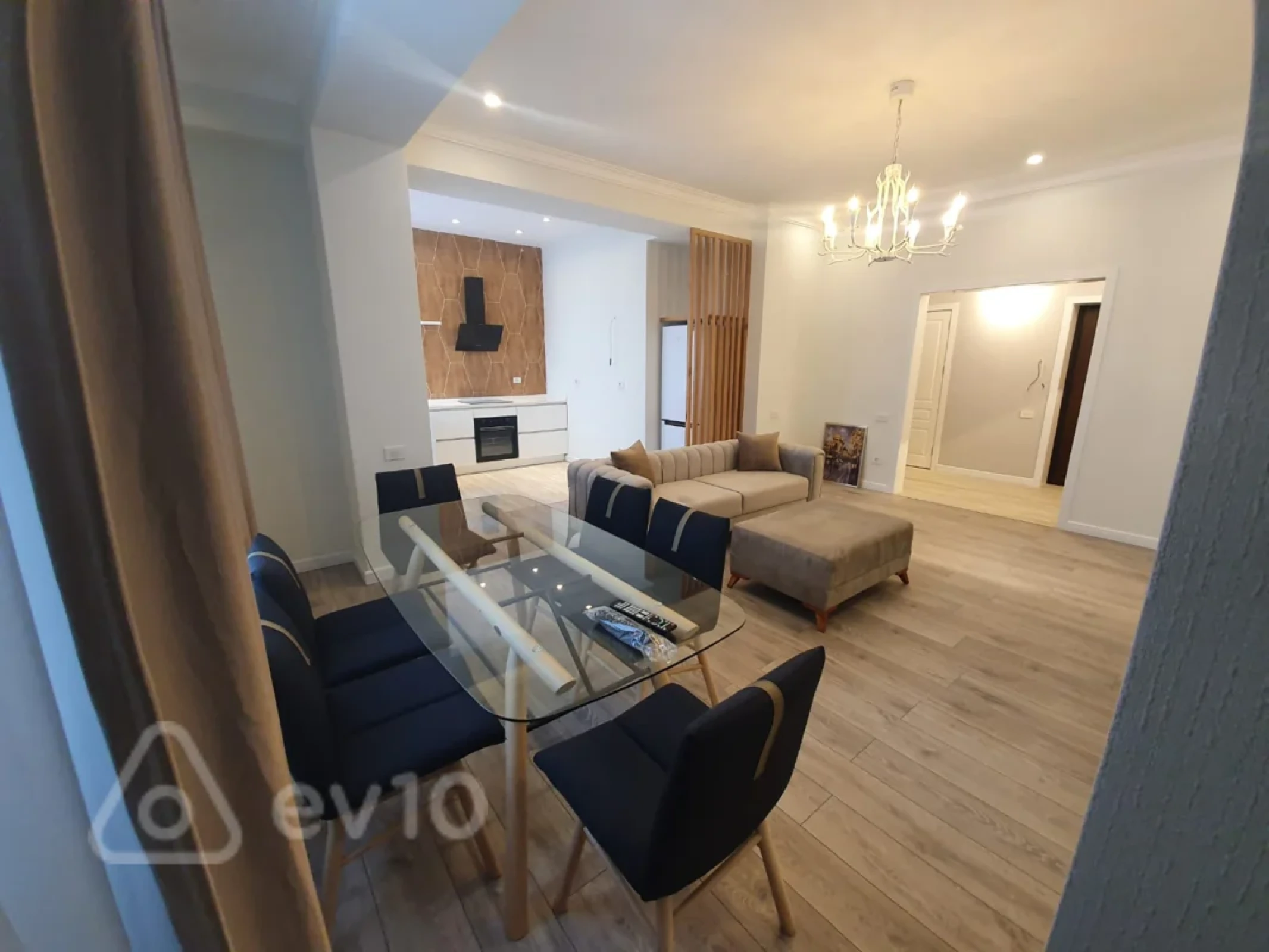 Kirayə verilir 3 otaqlı yeni tikili 102 m²