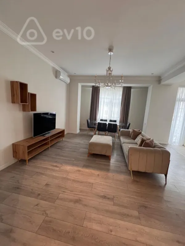 Kirayə verilir 3 otaqlı yeni tikili 102 m²