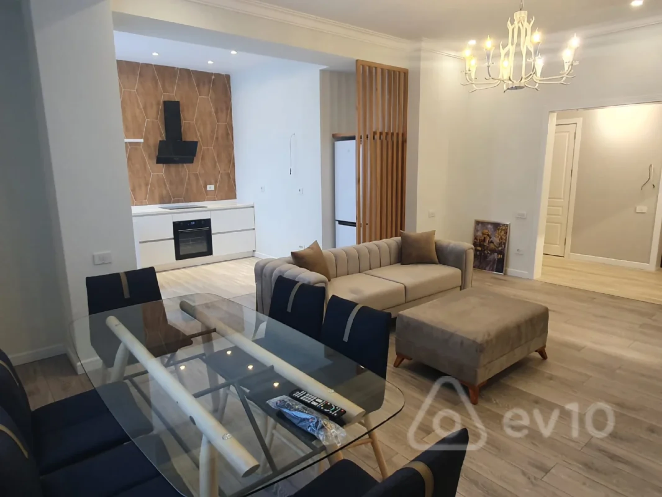 Kirayə verilir 3 otaqlı yeni tikili 102 m²