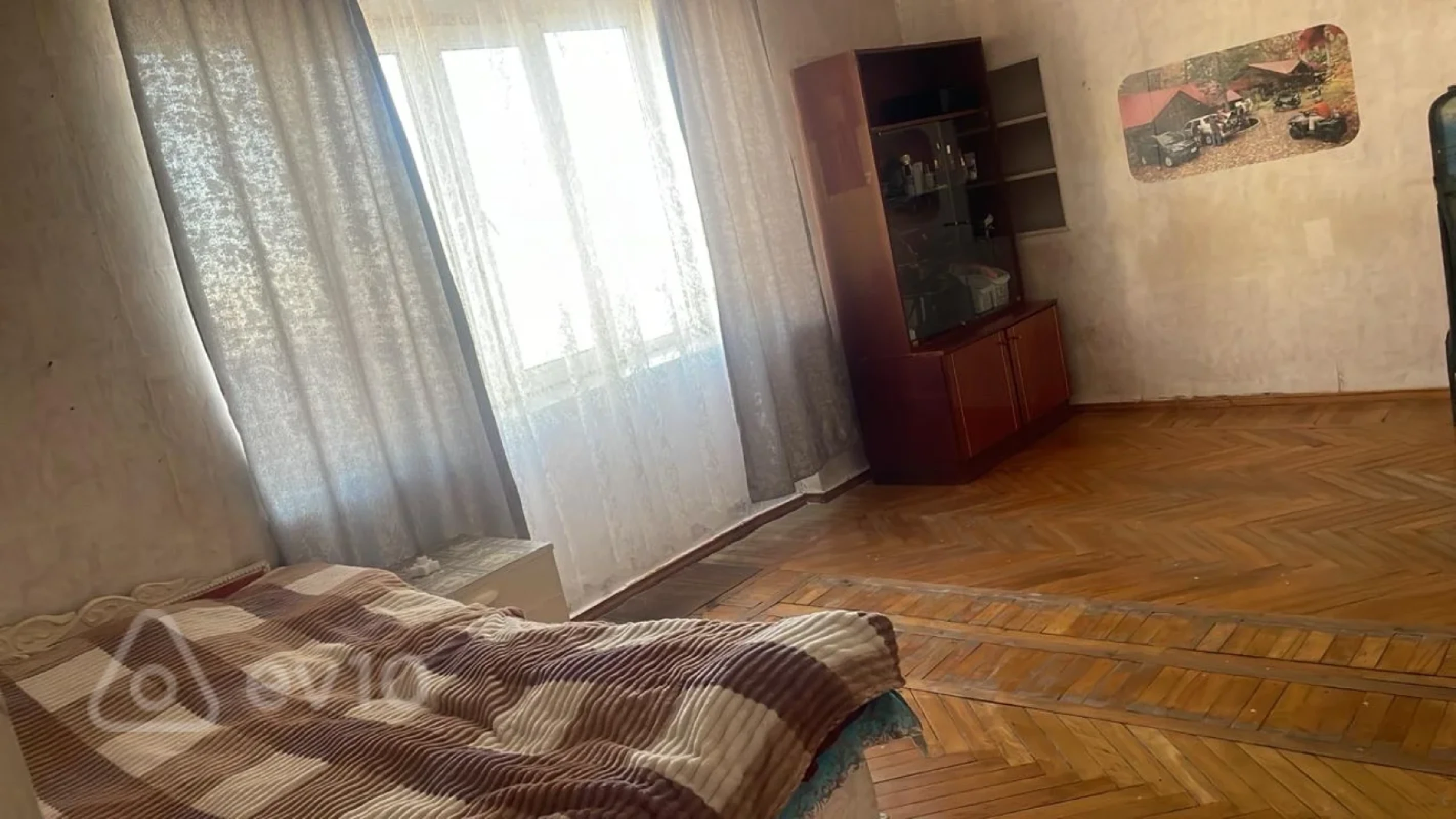Kirayə verilir 2 otaqlı köhnə tikili 65 m²