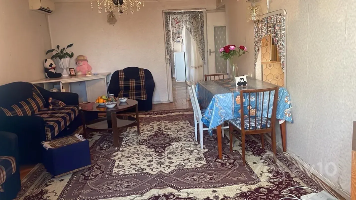 Kirayə verilir 2 otaqlı köhnə tikili 65 m²