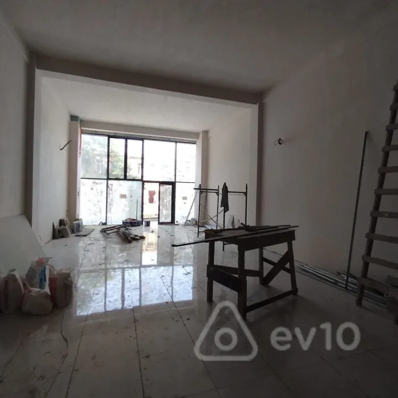 Kirayə verilir mənzil 165 m²