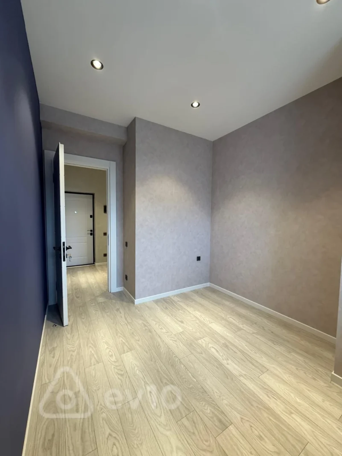 Satılır 3 otaqlı yeni tikili 77.7 m²