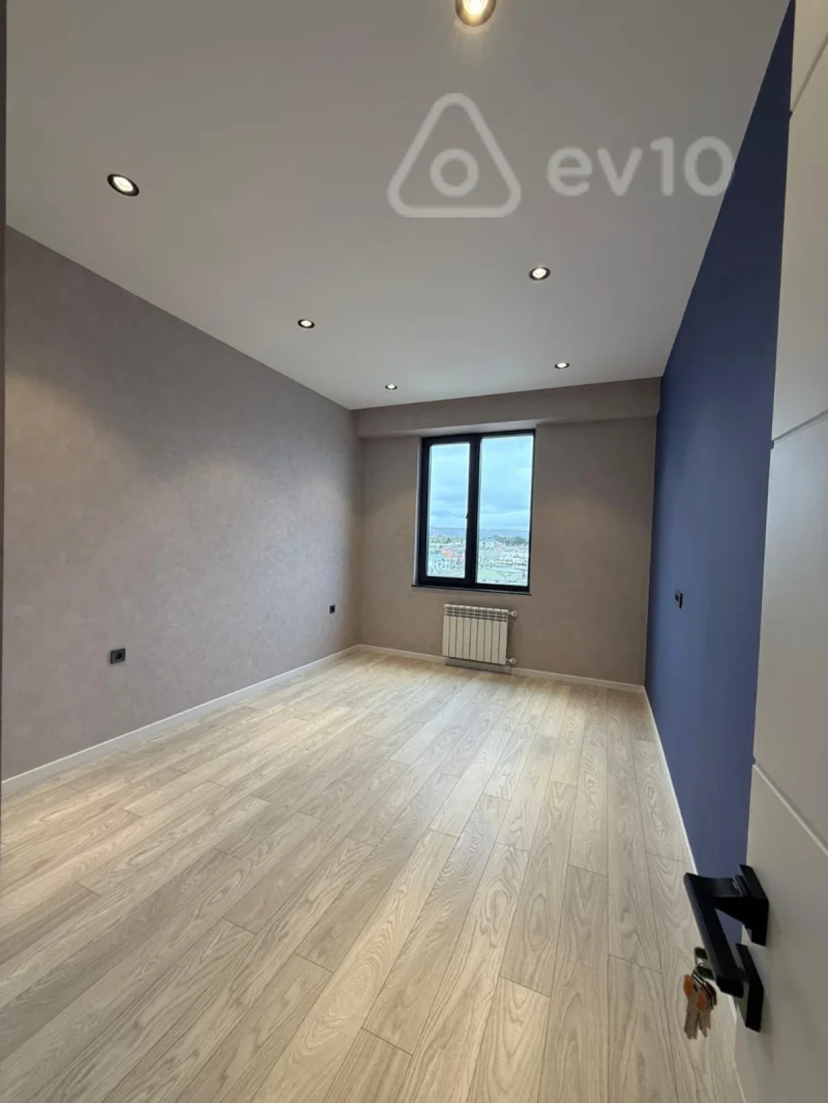 Satılır 3 otaqlı yeni tikili 77.7 m²