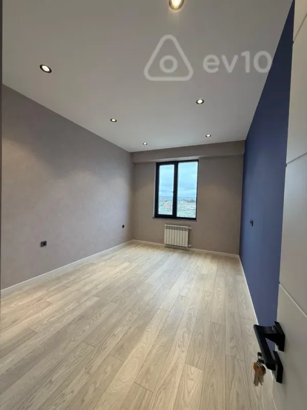 Satılır 3 otaqlı yeni tikili 77.7 m²