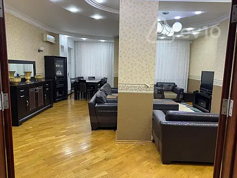 Satılır 4 otaqlı yeni tikili 167 m²