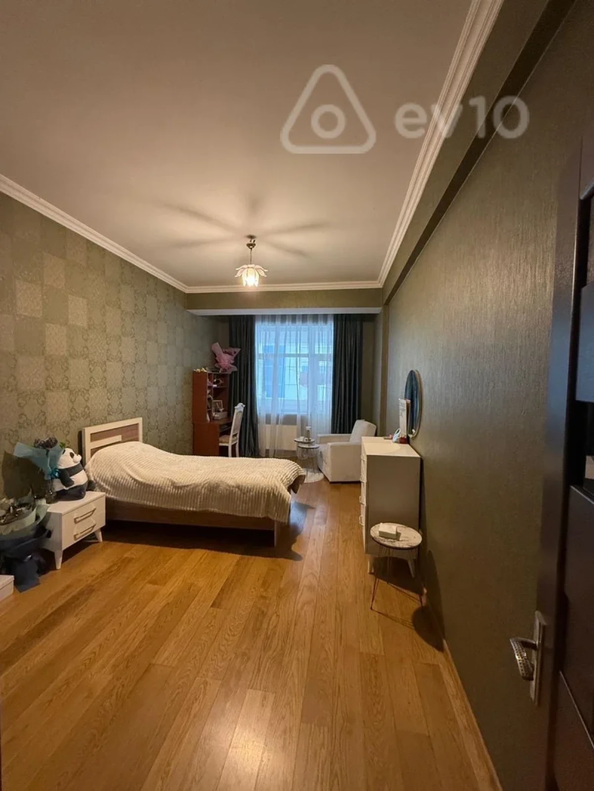 Kirayə verilir 3 otaqlı yeni tikili 110 m²