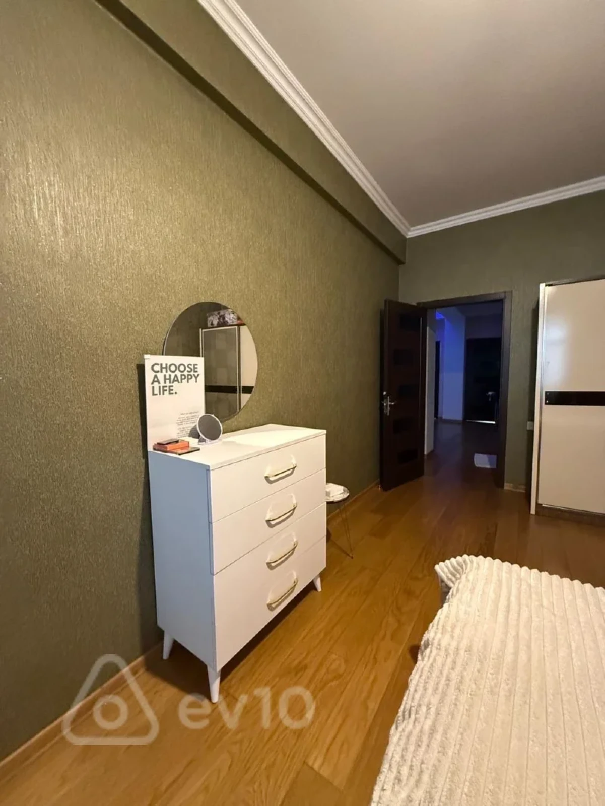 Kirayə verilir 3 otaqlı yeni tikili 110 m²